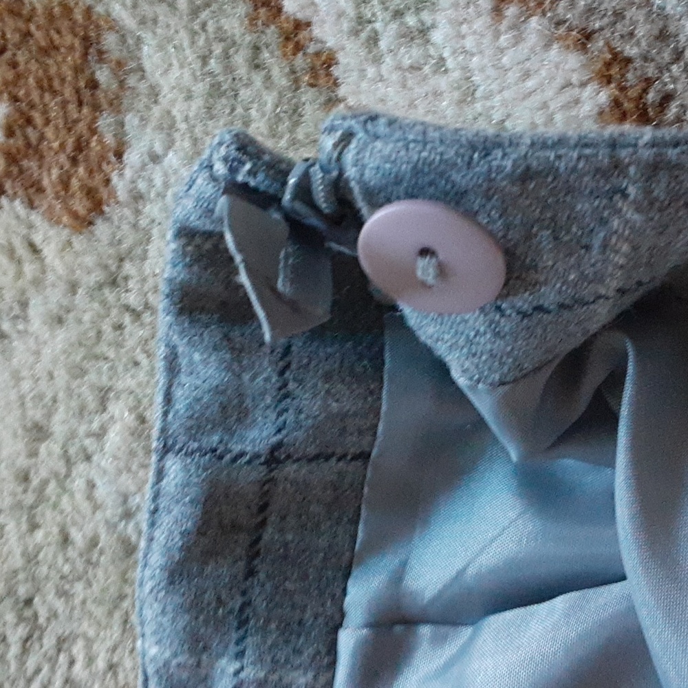 Talbots 75% Wool Gray Square Patterned Lined Pants - image 4